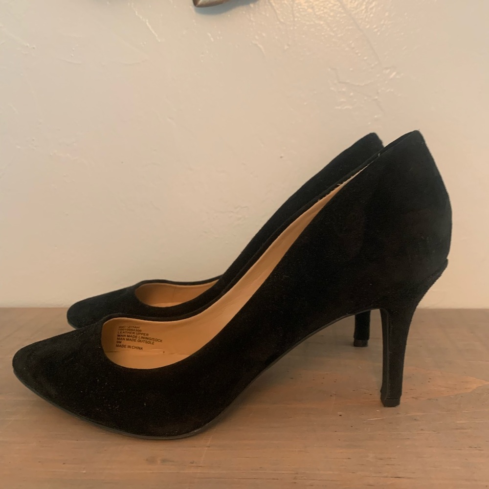 Black Suede pumps size 9